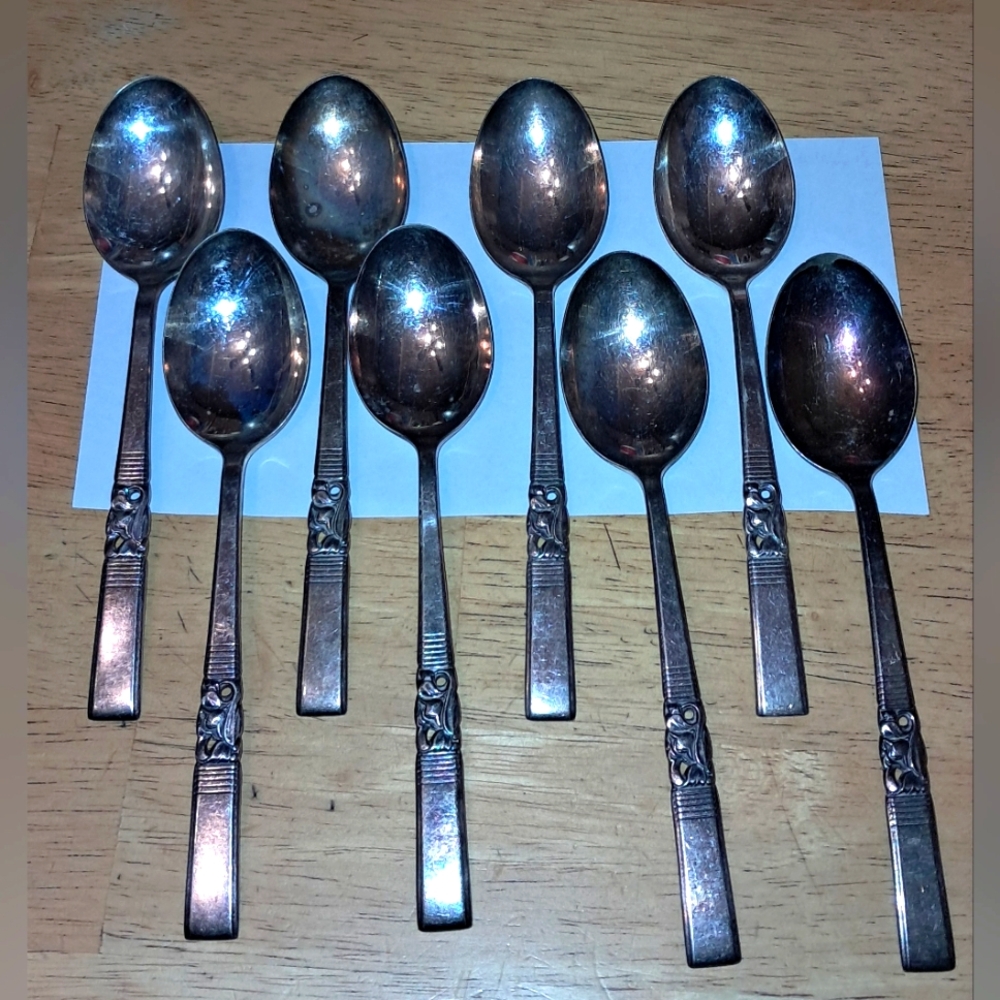 COMMUNITY Silver Soup Spoons (8)